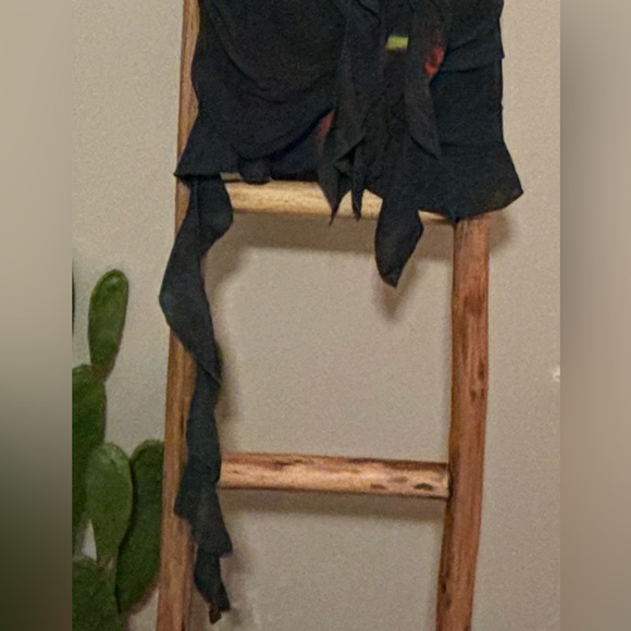 Forest green mini dress with streamer and ruffles - Picture 4 of 4